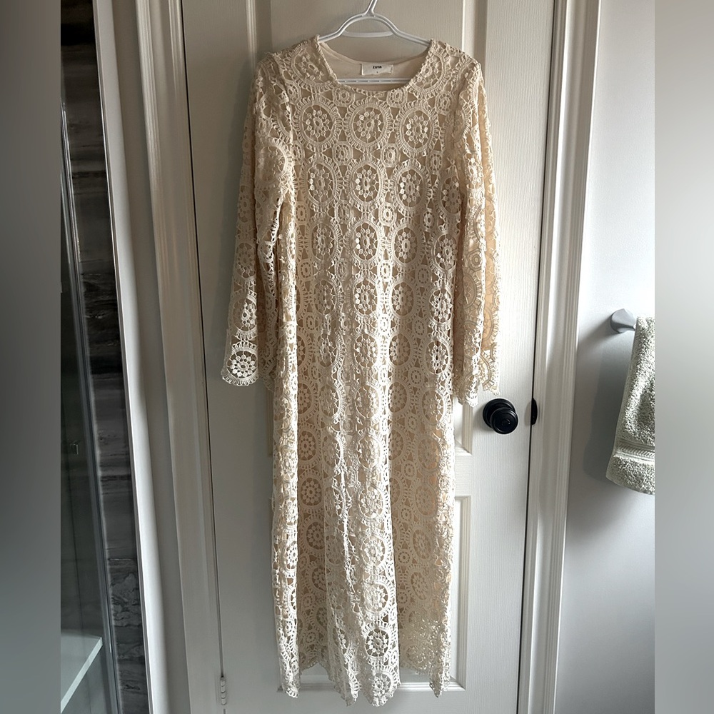 NWOT midi flowy cream lace overlay dress, flared long sleeves, fully lined